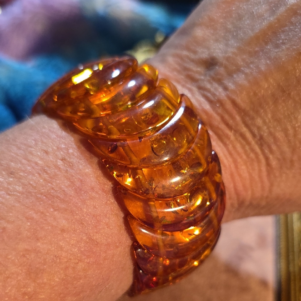 Amber Colored Resin Bracelet NWT